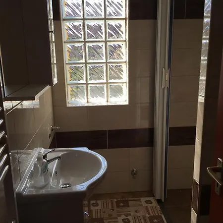 Mano Apartment